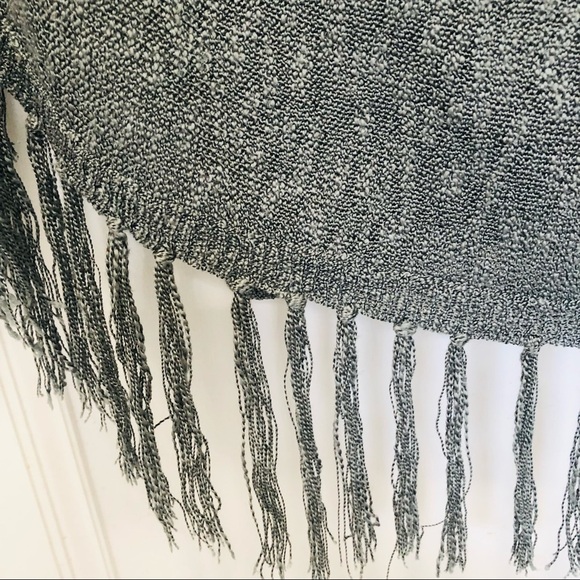 ENTRO Crossover Fringe Sweater Grey Small - Picture 7 of 11